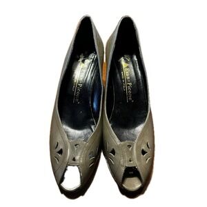 Vintage Womens Peep Toe Pumps Gray Leather Kitten Heel Made in Italy Size 7.5